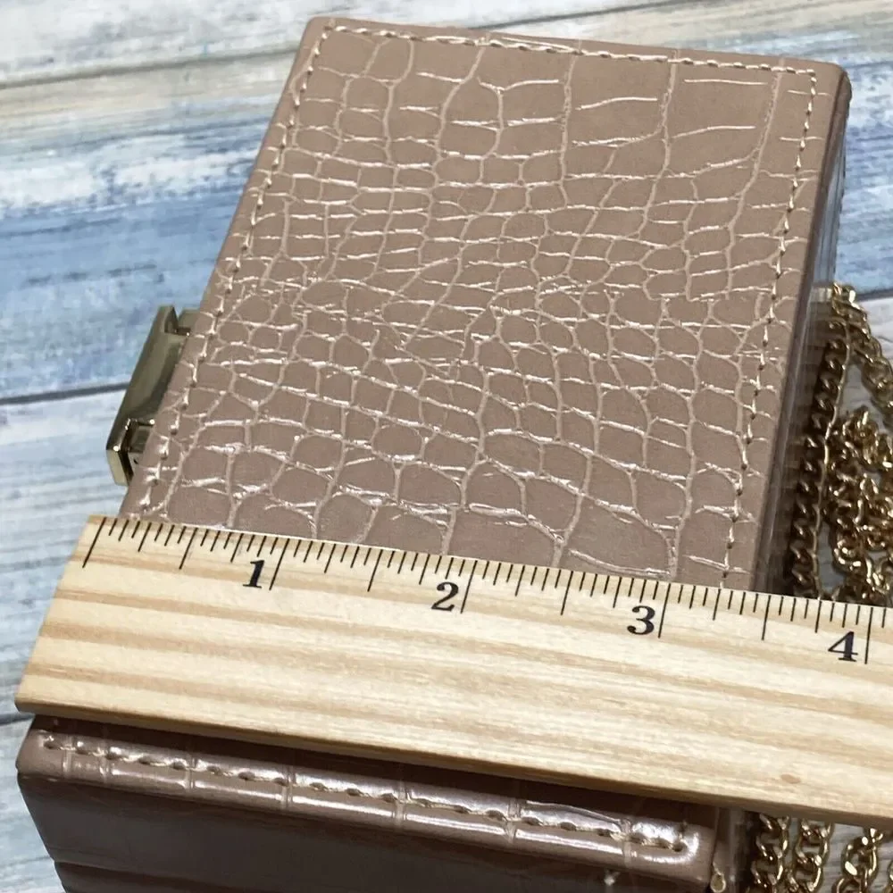 Vegan Leather Clutch Box Bag Tan Crocodile Faux Gold Tone Crossbody‎ Chain NWOT